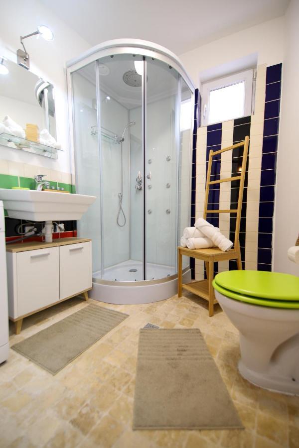 June Studio Apartment บราชอฟ ภายนอก รูปภาพ